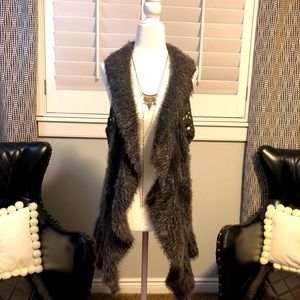 BKE ultra soft fur/crocheted back Vest